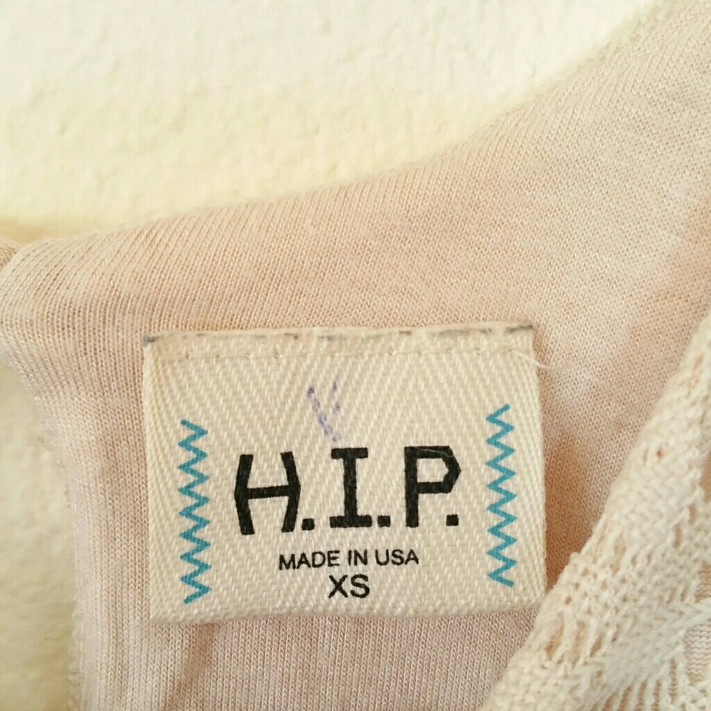 H.I.P Flowy Lace Top - Picture 6 of 6